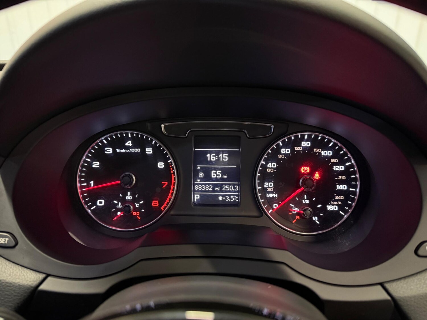 Used Audi Q3 2015 for sale - 76282855: Photo 26