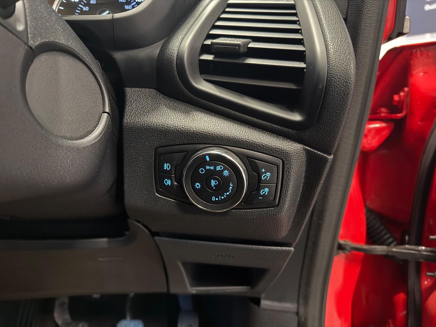 Used Ford Ecosport 2018 for sale - 75905908: Photo 19