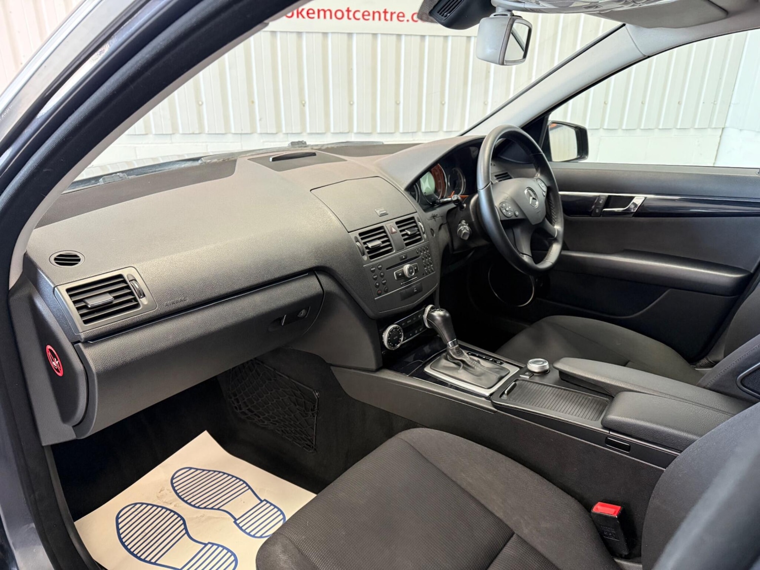 Used Mercedes-Benz C Class 2010 for sale - 76433269: Photo 11