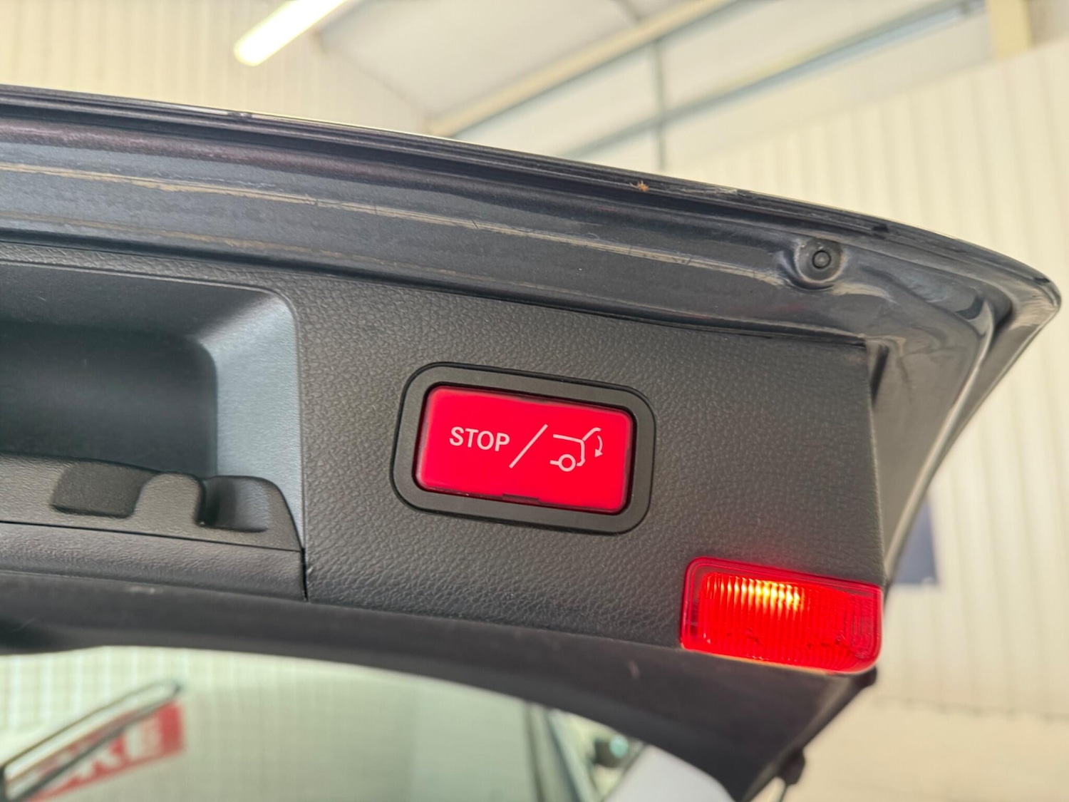 Used Mercedes-Benz C Class 2010 for sale - 76433269: Photo 17