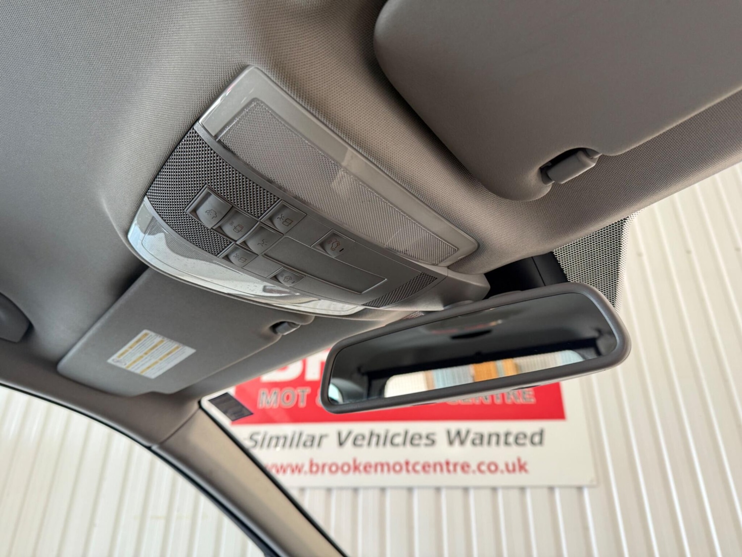 Used Mercedes-Benz C Class 2010 for sale - 76433269: Photo 33