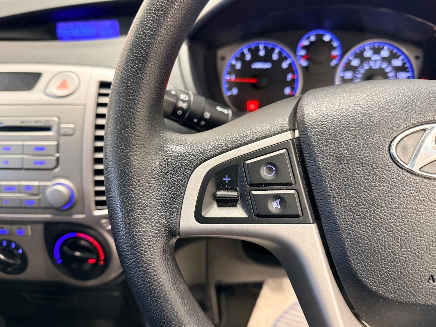 Used Hyundai i20 2011 for sale - 76899311: Photo 23