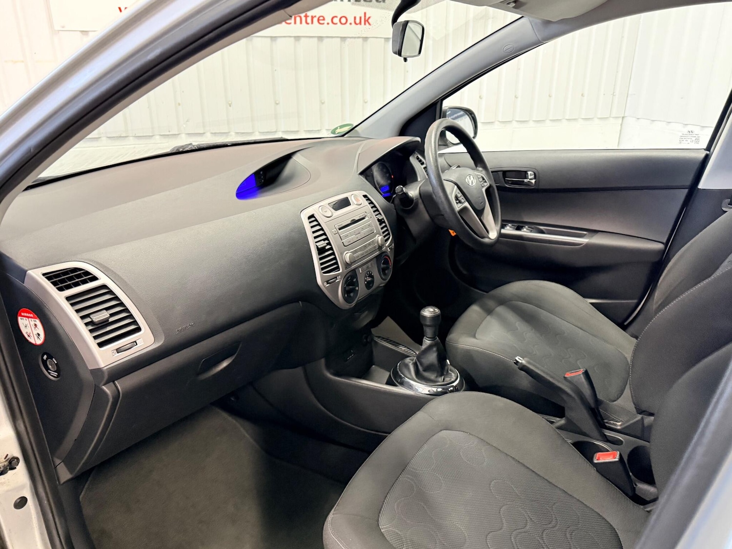 Used Hyundai i20 2011 for sale - 76899311: Photo 9