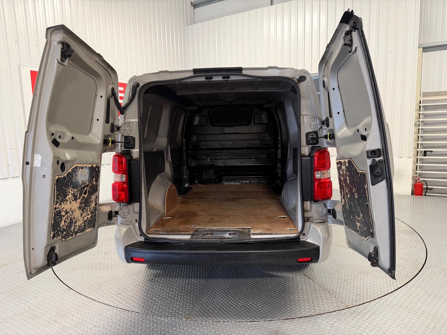 Used Vauxhall Vivaro 2019 for sale - 77468253: Photo 10