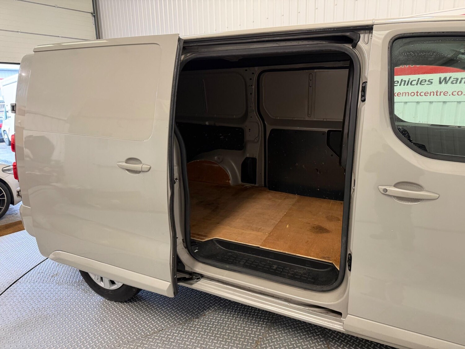 Used Vauxhall Vivaro 2019 for sale - 77468253: Photo 13