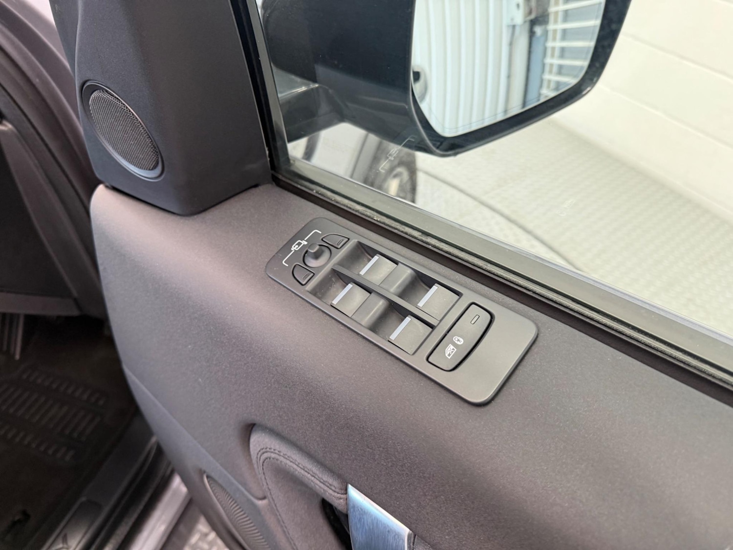 Used Land Rover Discovery Sport 2020 for sale - 76898790: Photo 25