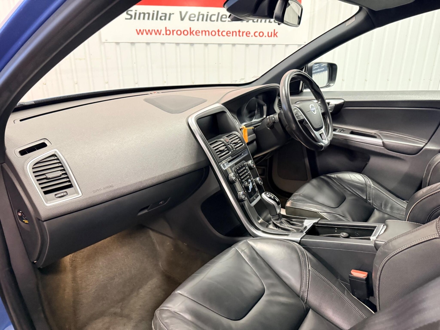 Used Volvo XC60 2017 for sale - 77439874: Photo 13