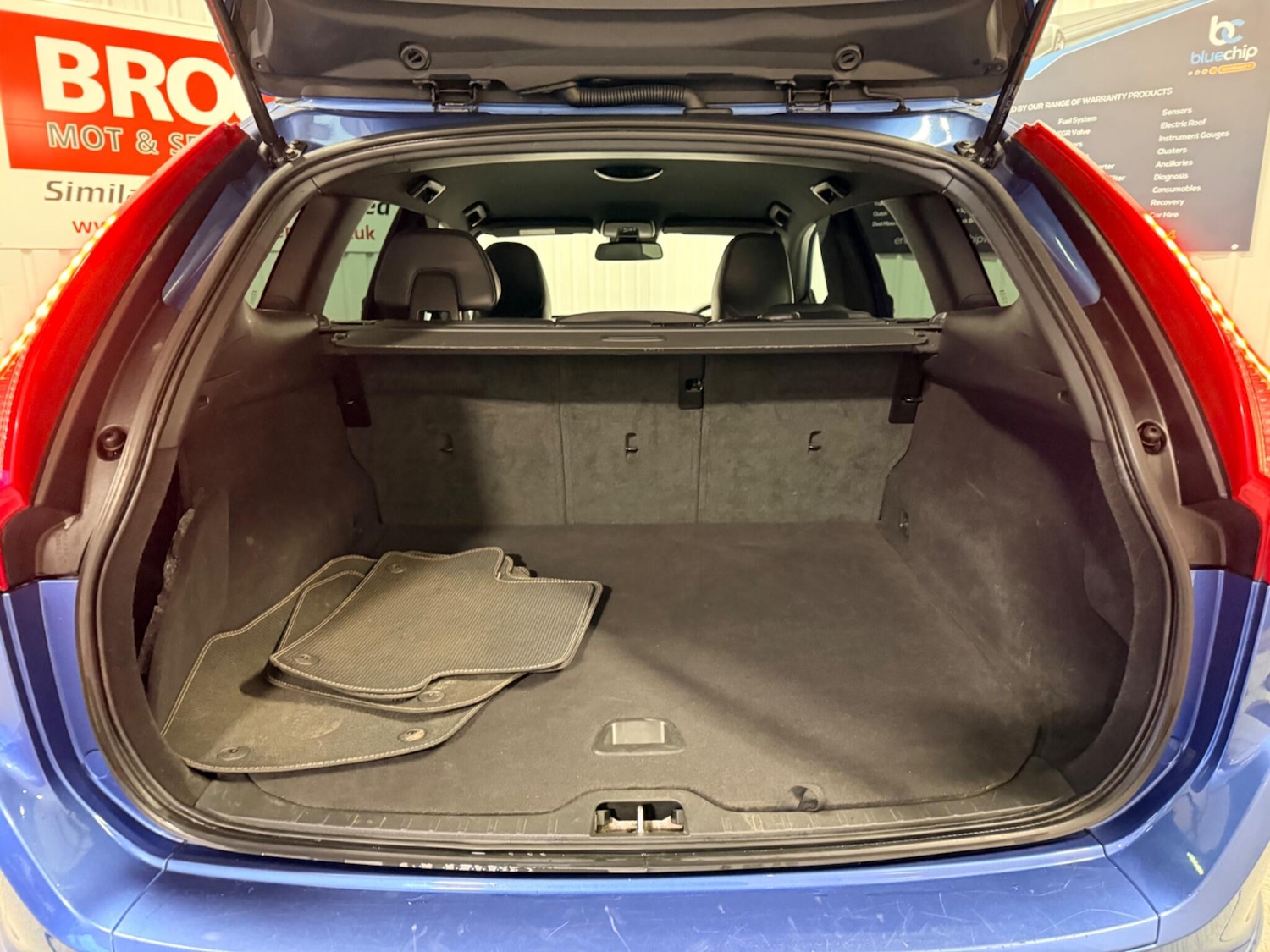 Used Volvo XC60 2017 for sale - 77439874: Photo 15