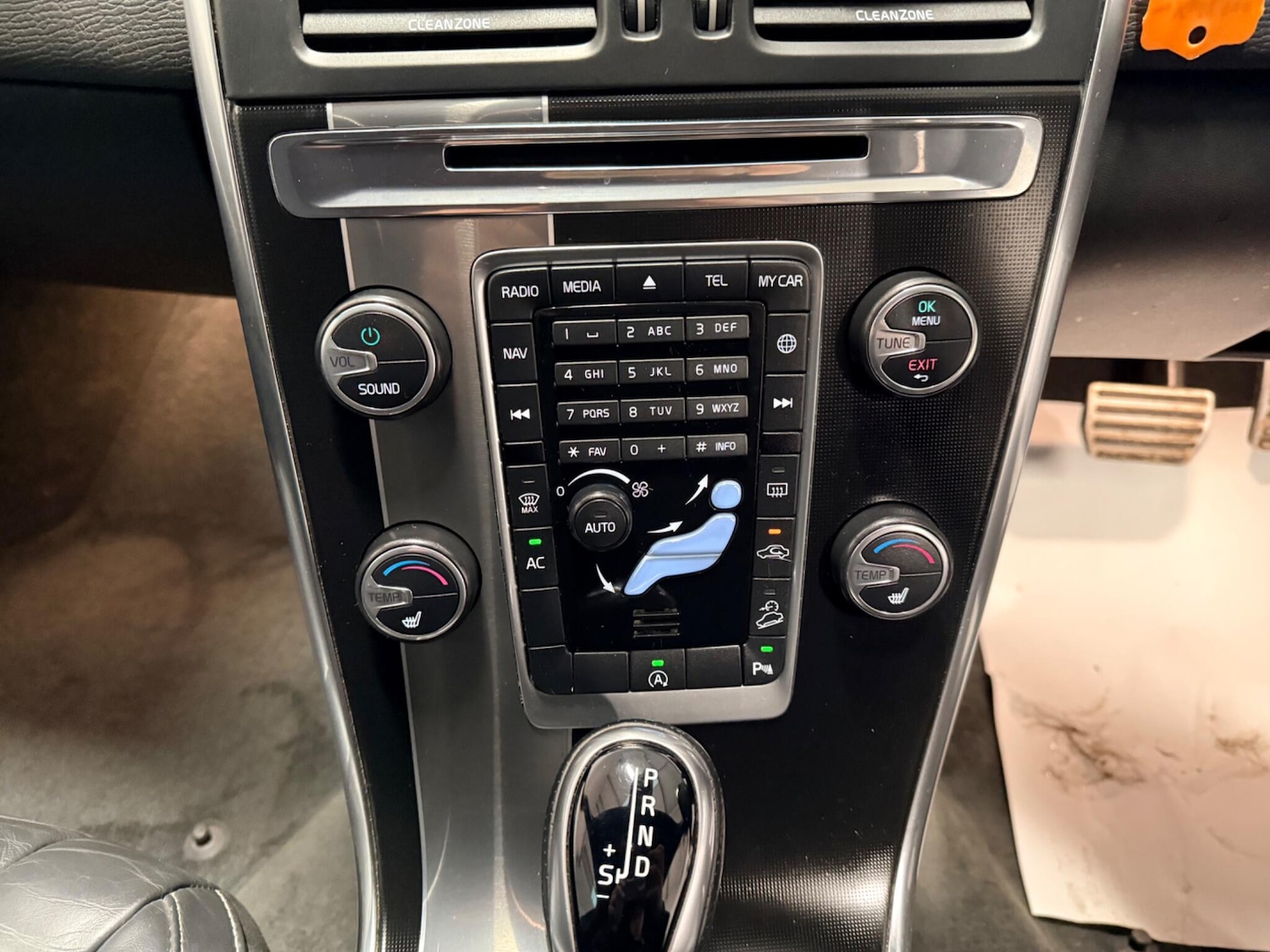 Used Volvo XC60 2017 for sale - 77439874: Photo 26