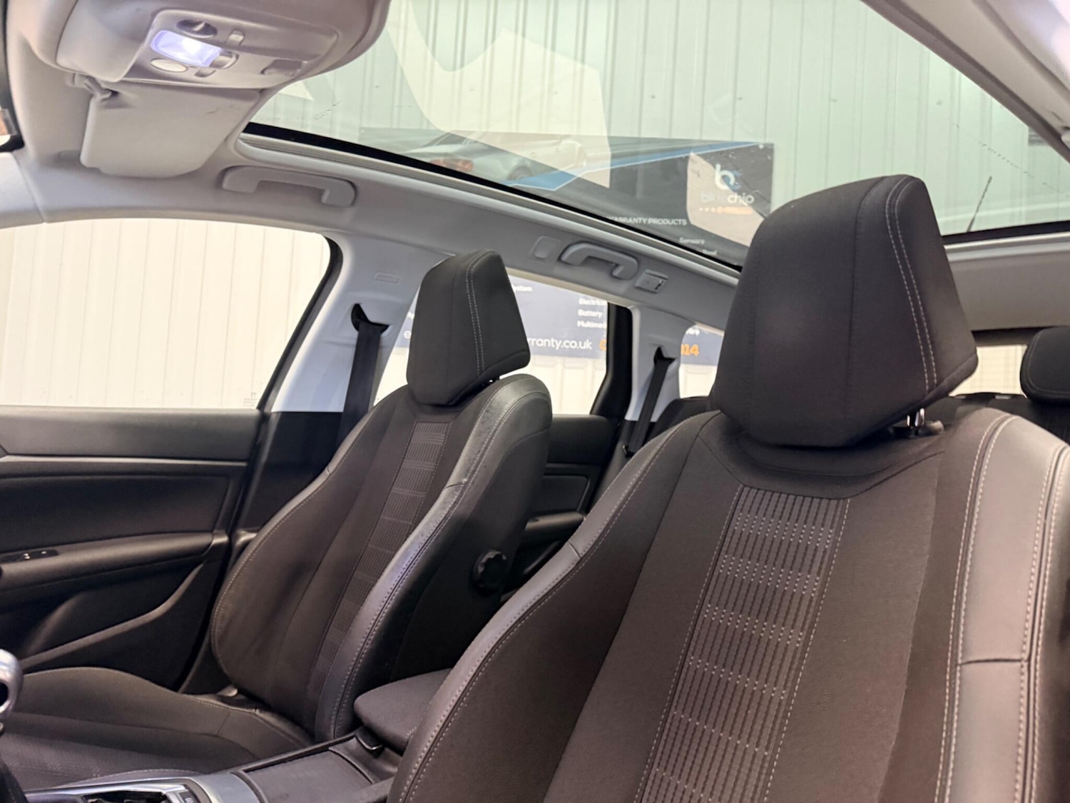 Used Peugeot 308 2018 for sale - 77611600: Photo 11