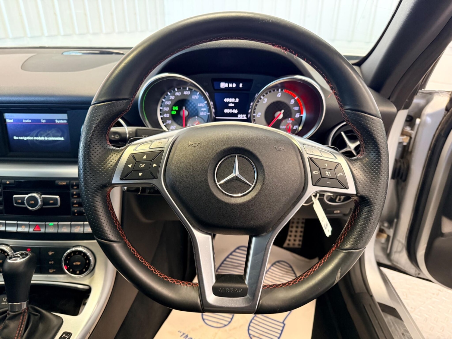 Used Mercedes-Benz SLK 2015 for sale - 78034182: Photo 16