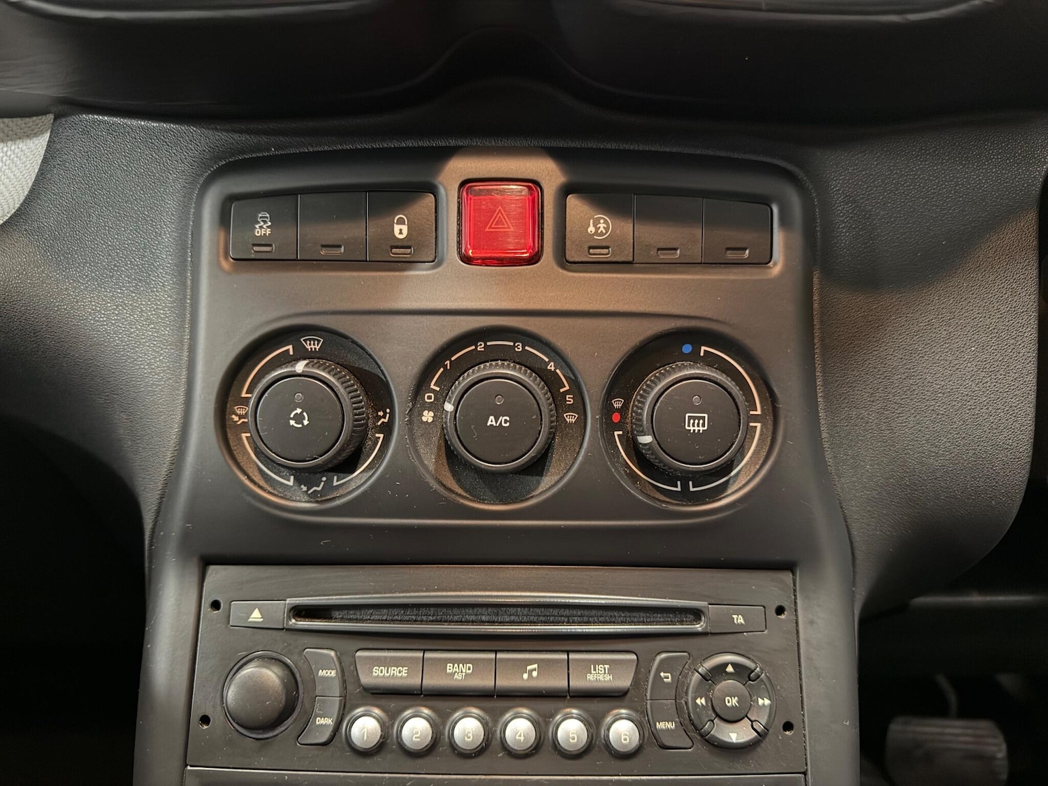 Used Citroen C3 Picasso 2014 for sale - 76786889: Photo 23