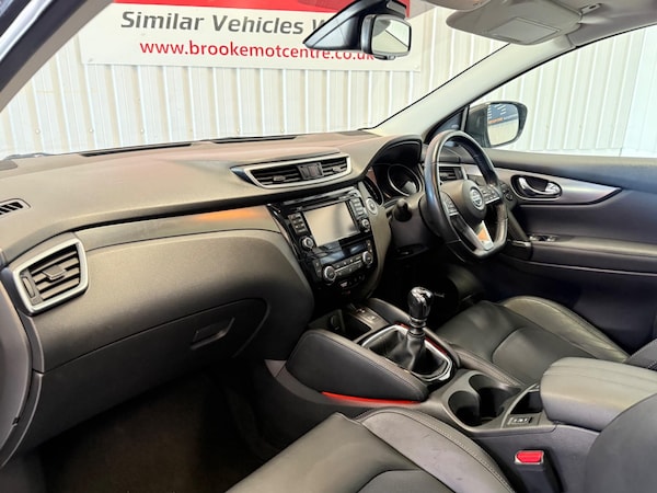 Used Nissan Qashqai 2017 for sale - 76188692: Photo 9