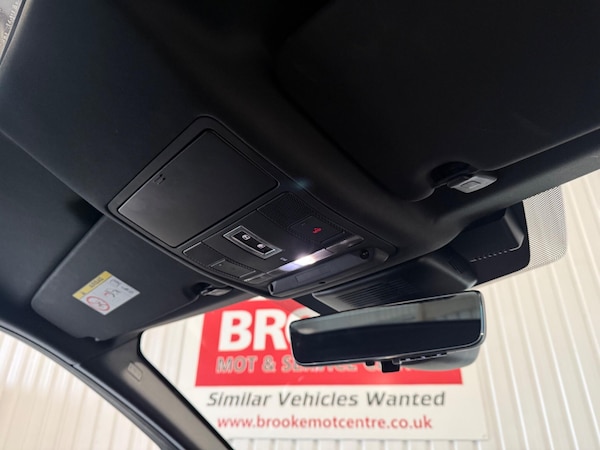 Used Land Rover Discovery Sport 2020 for sale - 75635046: Photo 33