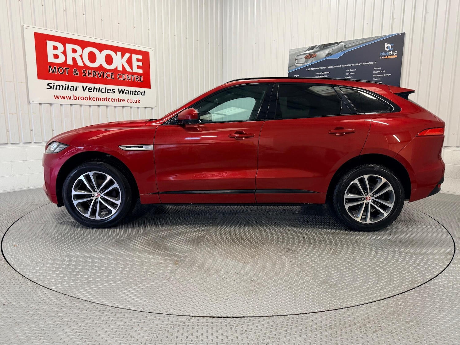 Used Jaguar F-Pace 2017 for sale - 77784509: Photo 10
