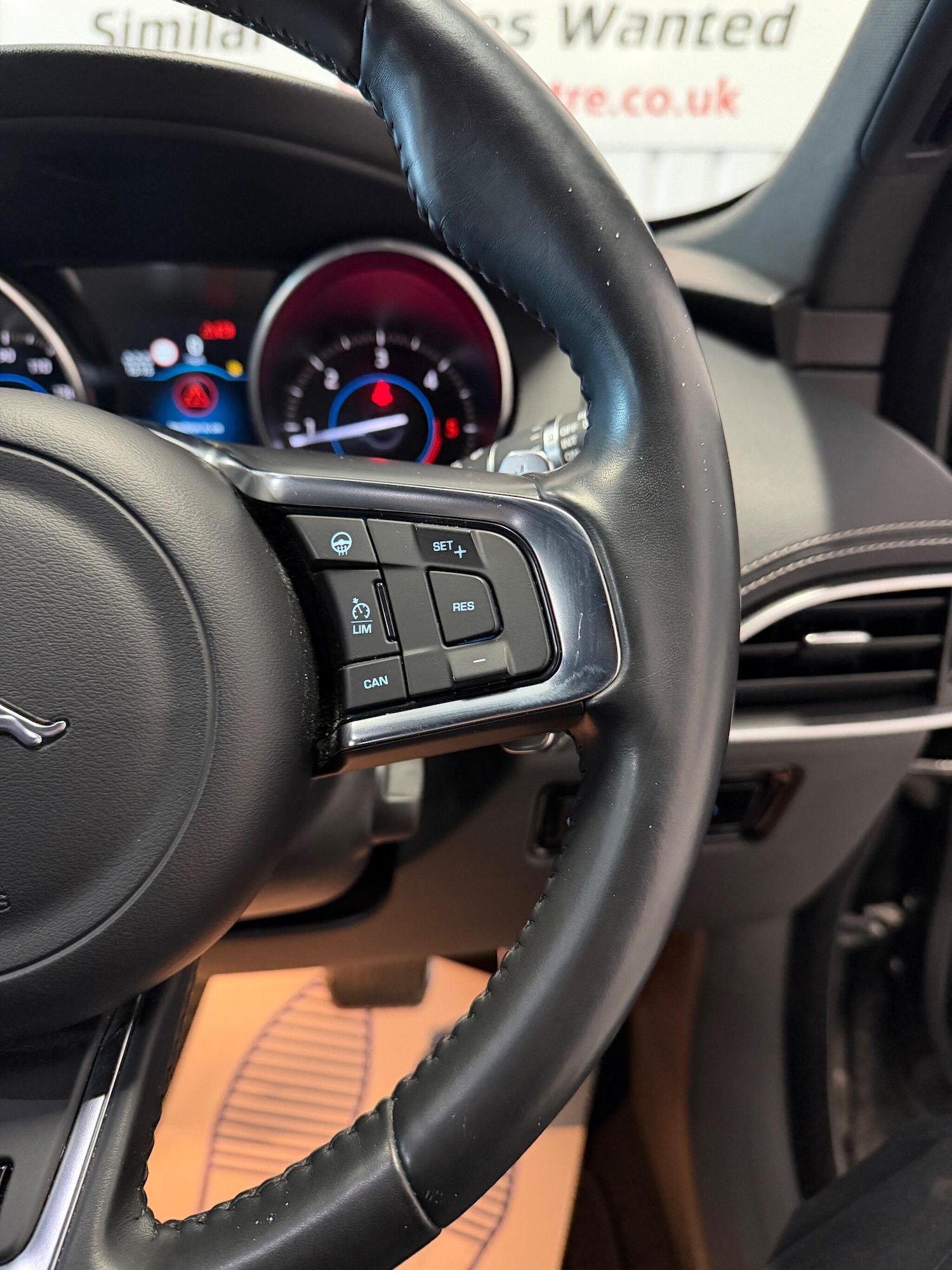 Used Jaguar F-Pace 2017 for sale - 77081551: Photo 21