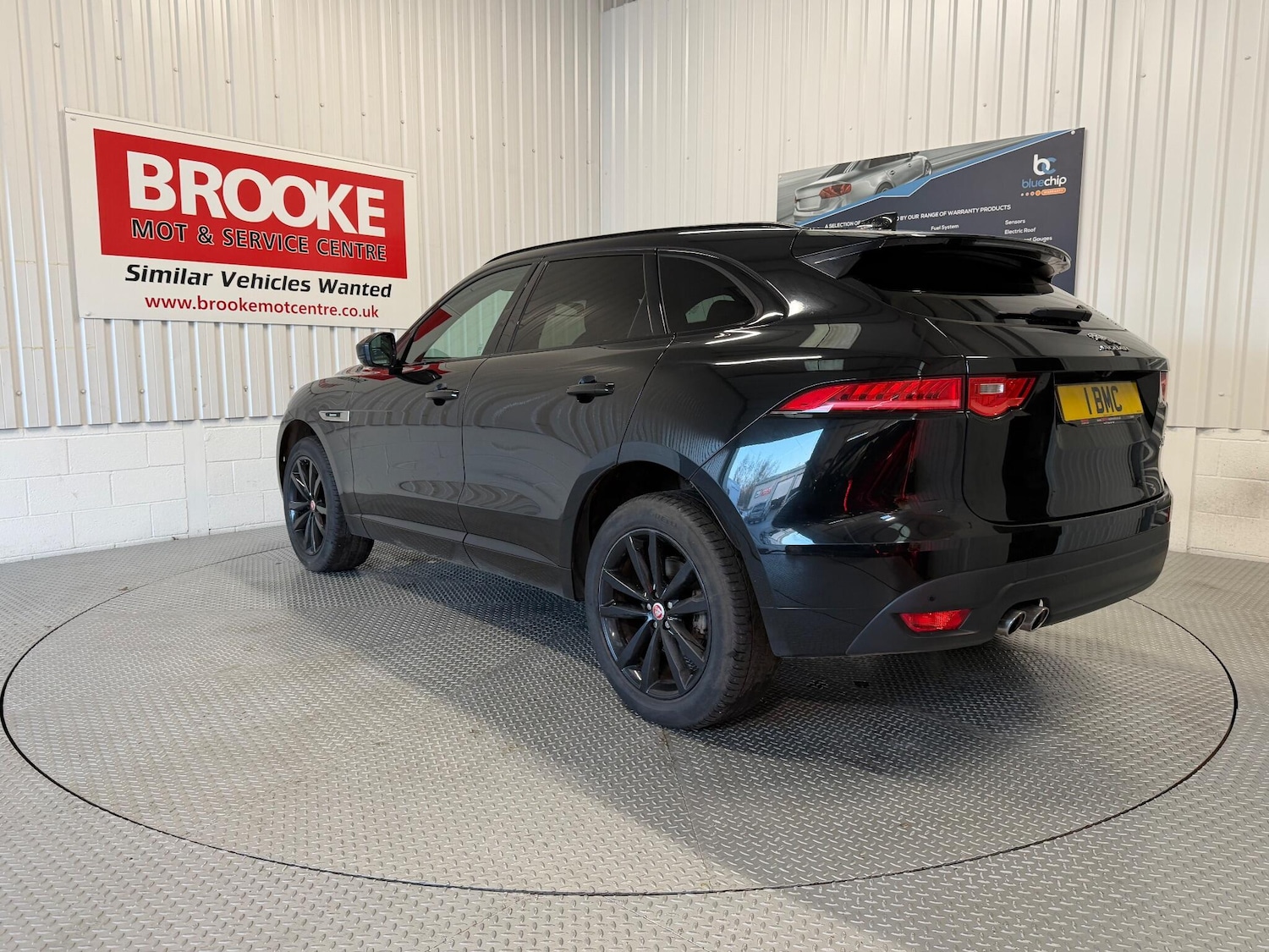 Used Jaguar F-Pace 2017 for sale - 77081551: Photo 6