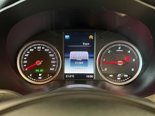 Used Mercedes-Benz C-Class 2015 for sale - 74851848: Photo 24