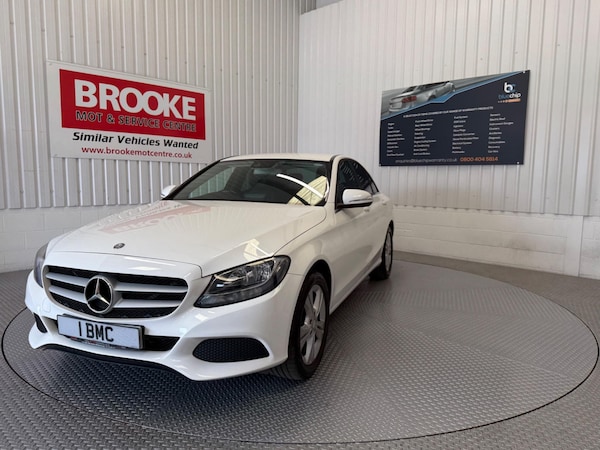 Used Mercedes-Benz C-Class 2015 for sale - 74851848: Photo 3