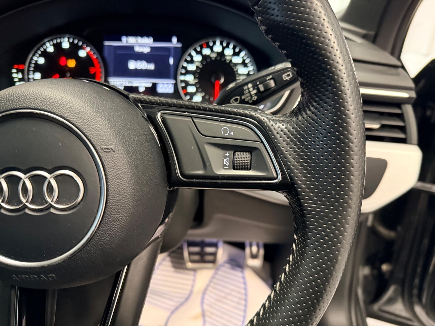 Used Audi A4 2016 for sale - 78019303: Photo 24