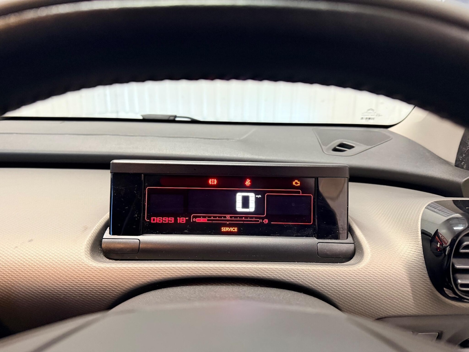 Used Citroen C4 Cactus 2014 for sale - 77040131: Photo 24