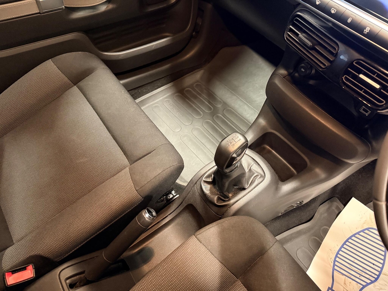 Used Citroen C4 Cactus 2014 for sale - 77040131: Photo 26