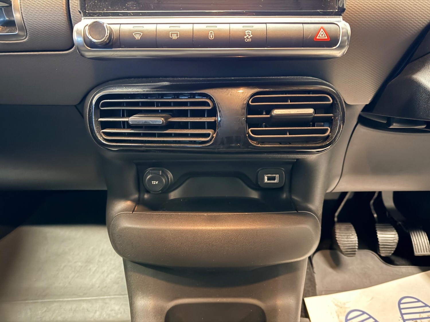 Used Citroen C4 Cactus 2014 for sale - 77040131: Photo 27