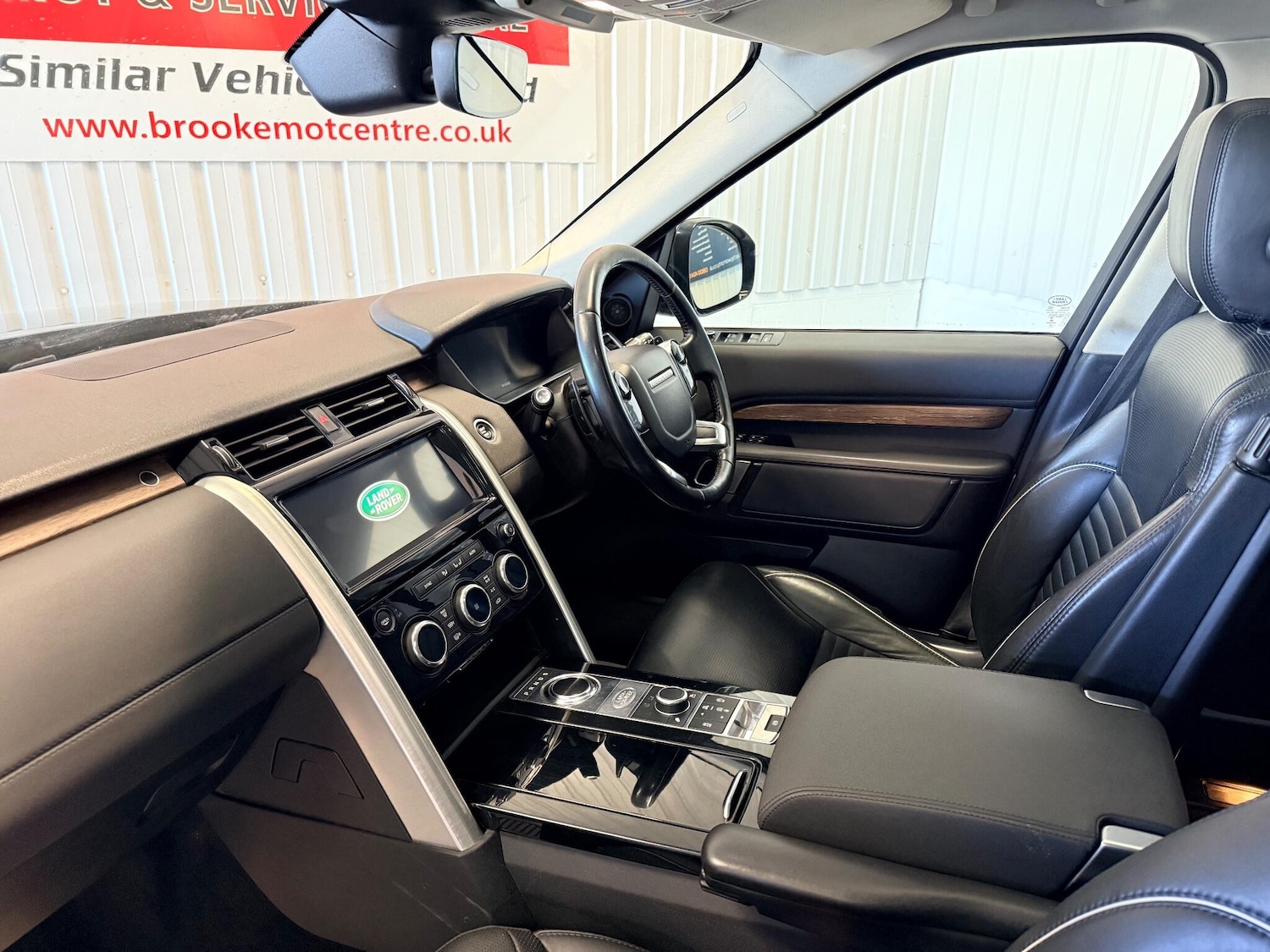 Used Land Rover Discovery 2018 for sale - 76913279: Photo 14