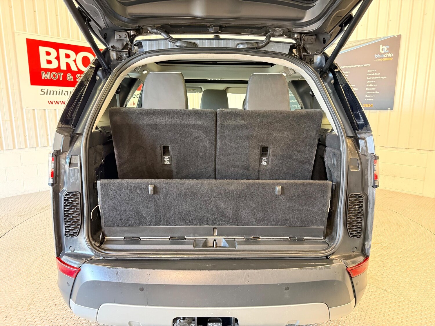 Used Land Rover Discovery 2018 for sale - 76913279: Photo 21