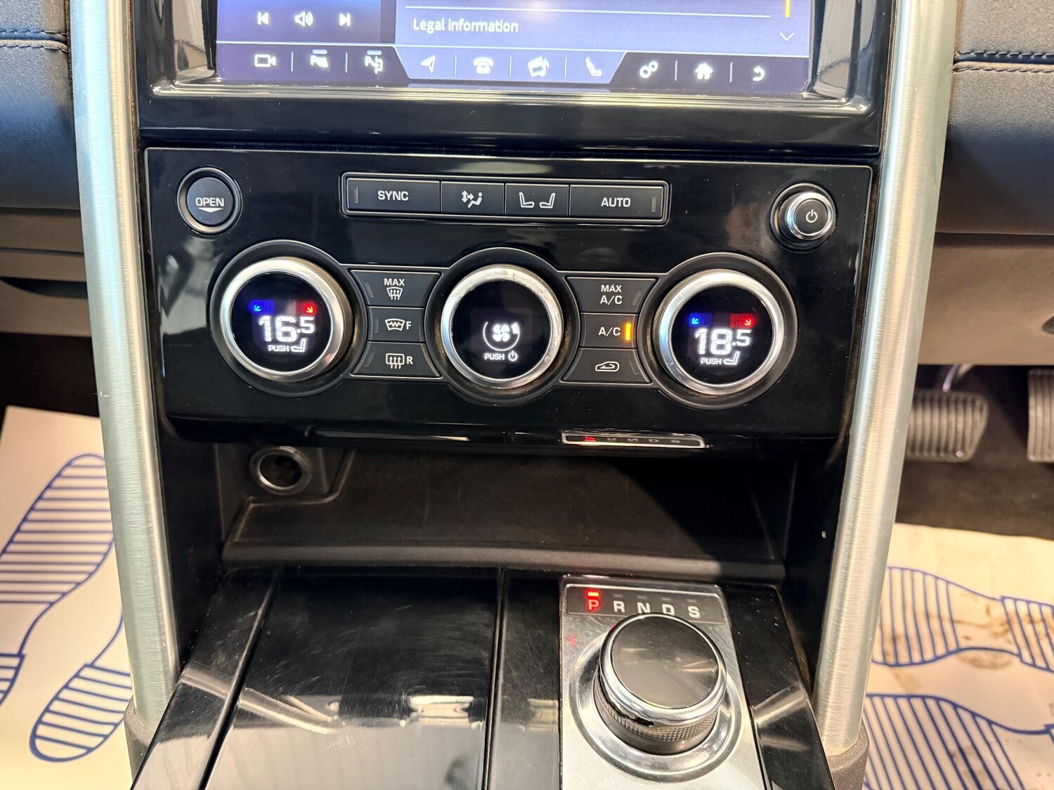 Used Land Rover Discovery 2018 for sale - 76913279: Photo 31