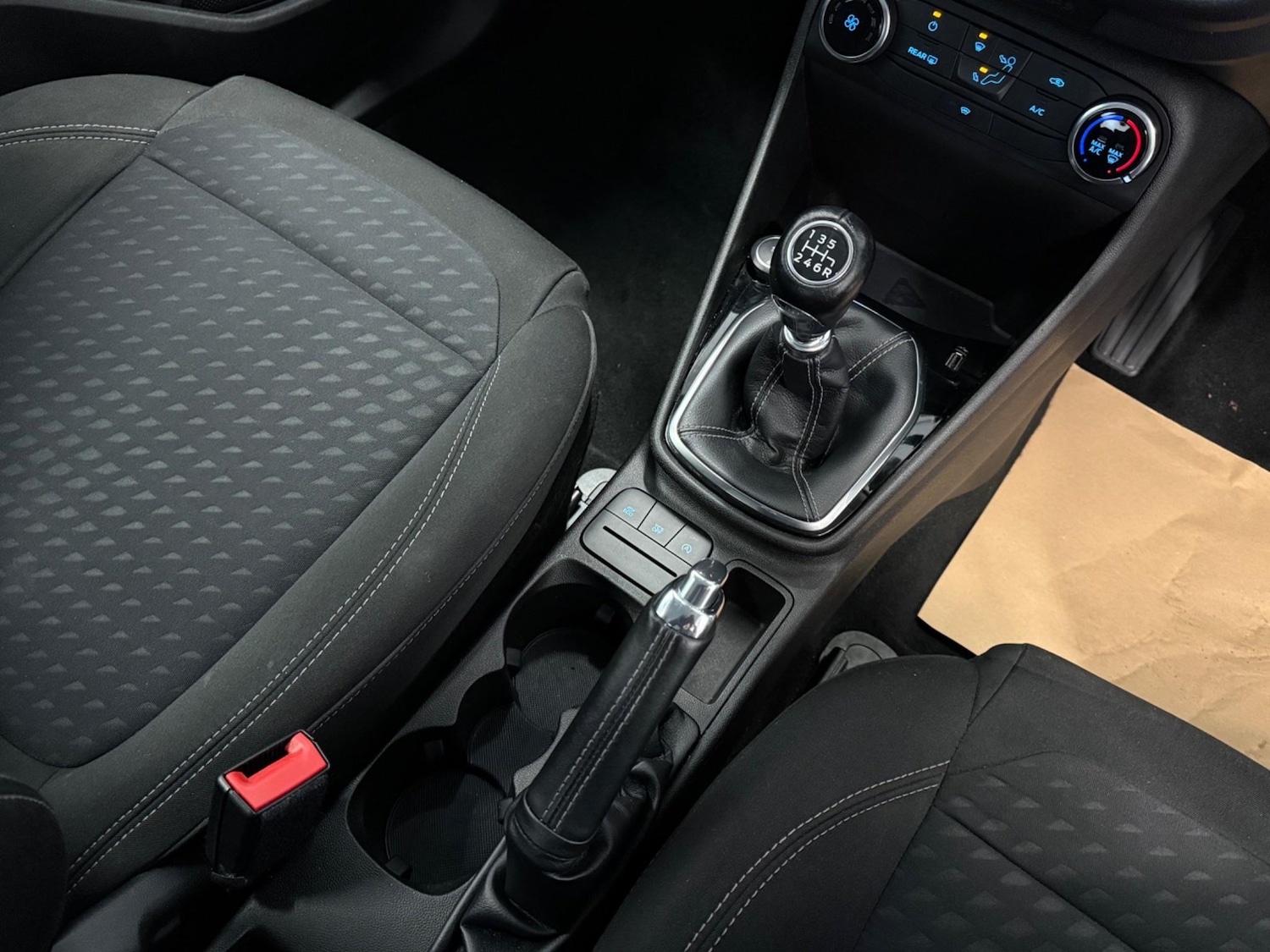 Used Ford Fiesta 2018 for sale - 76753074: Photo 24