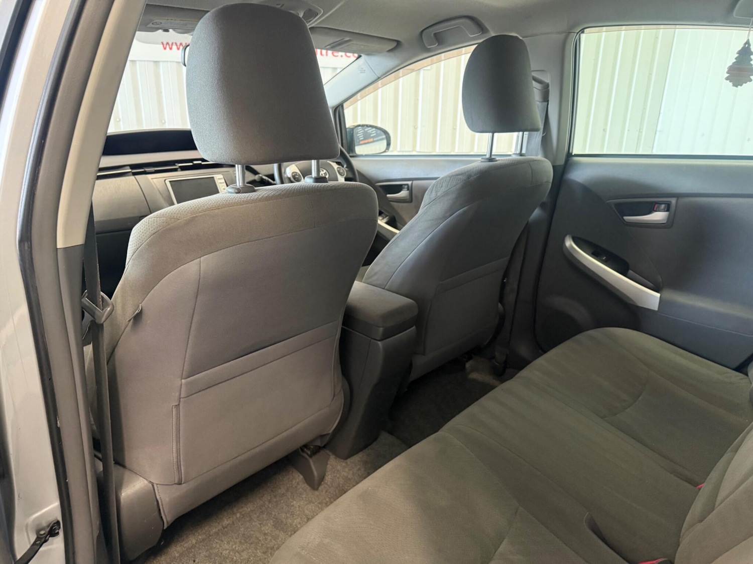 Used Toyota Prius 2016 for sale - 76472439: Photo 15