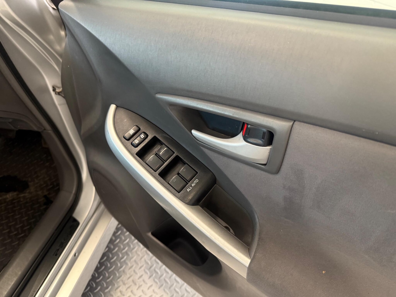 Used Toyota Prius 2016 for sale - 76472439: Photo 21