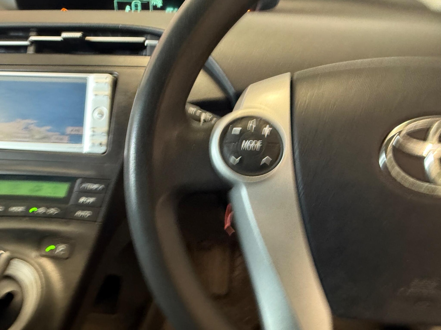 Used Toyota Prius 2016 for sale - 76472439: Photo 24