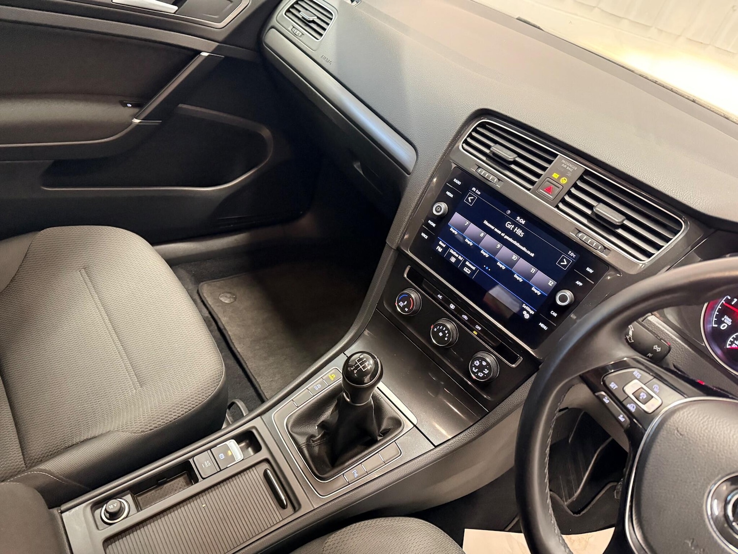 Used Volkswagen Golf 2018 for sale - 77190644: Photo 26