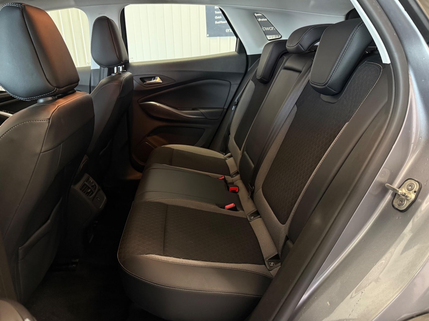 Used Vauxhall Grandland X 2019 for sale - 74762758: Photo 16