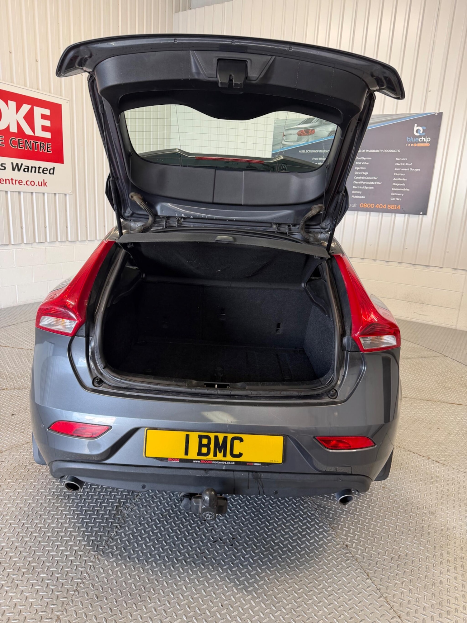 Used Volvo V40 for sale - 77657901: Photo 10