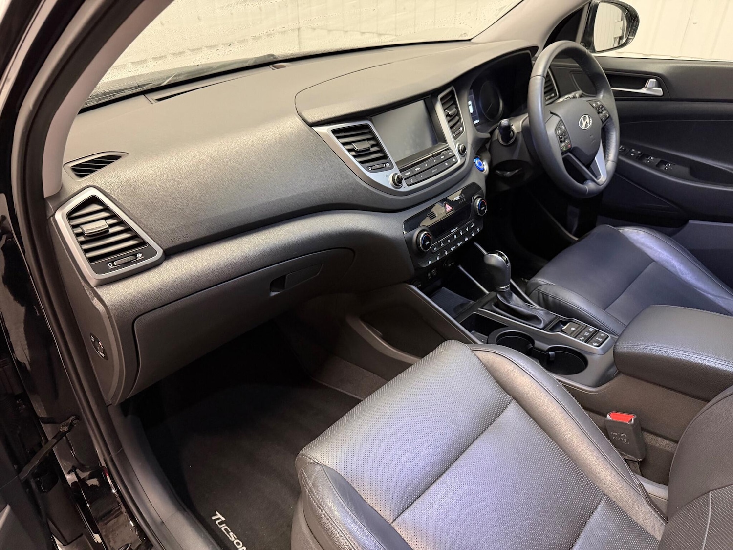 Used Hyundai TUCSON 2017 for sale - 76786682: Photo 16