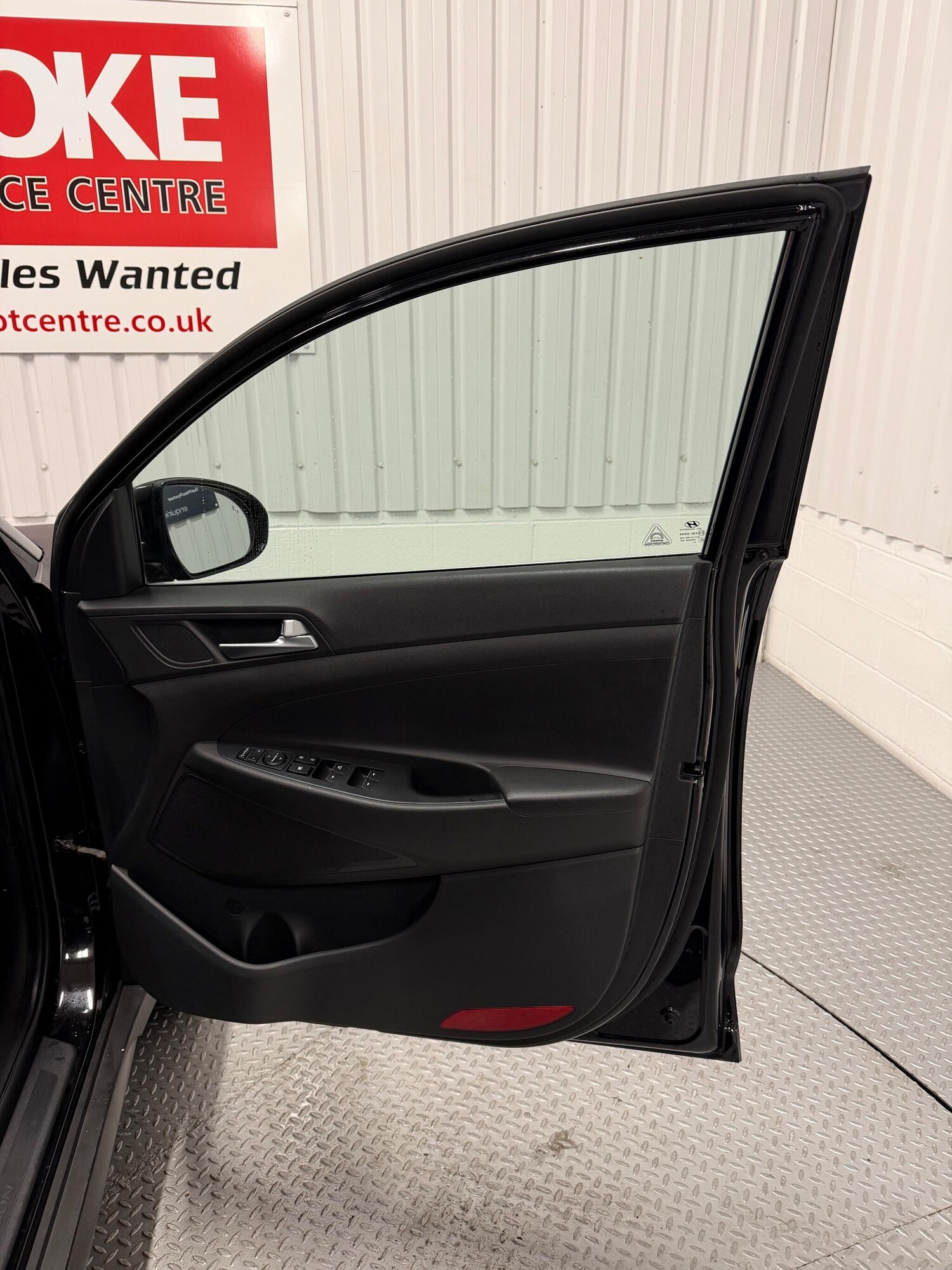 Used Hyundai TUCSON 2017 for sale - 76786682: Photo 17