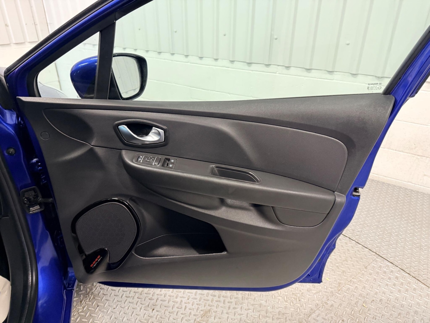 Used Renault Clio 2019 for sale - 77387509: Photo 16