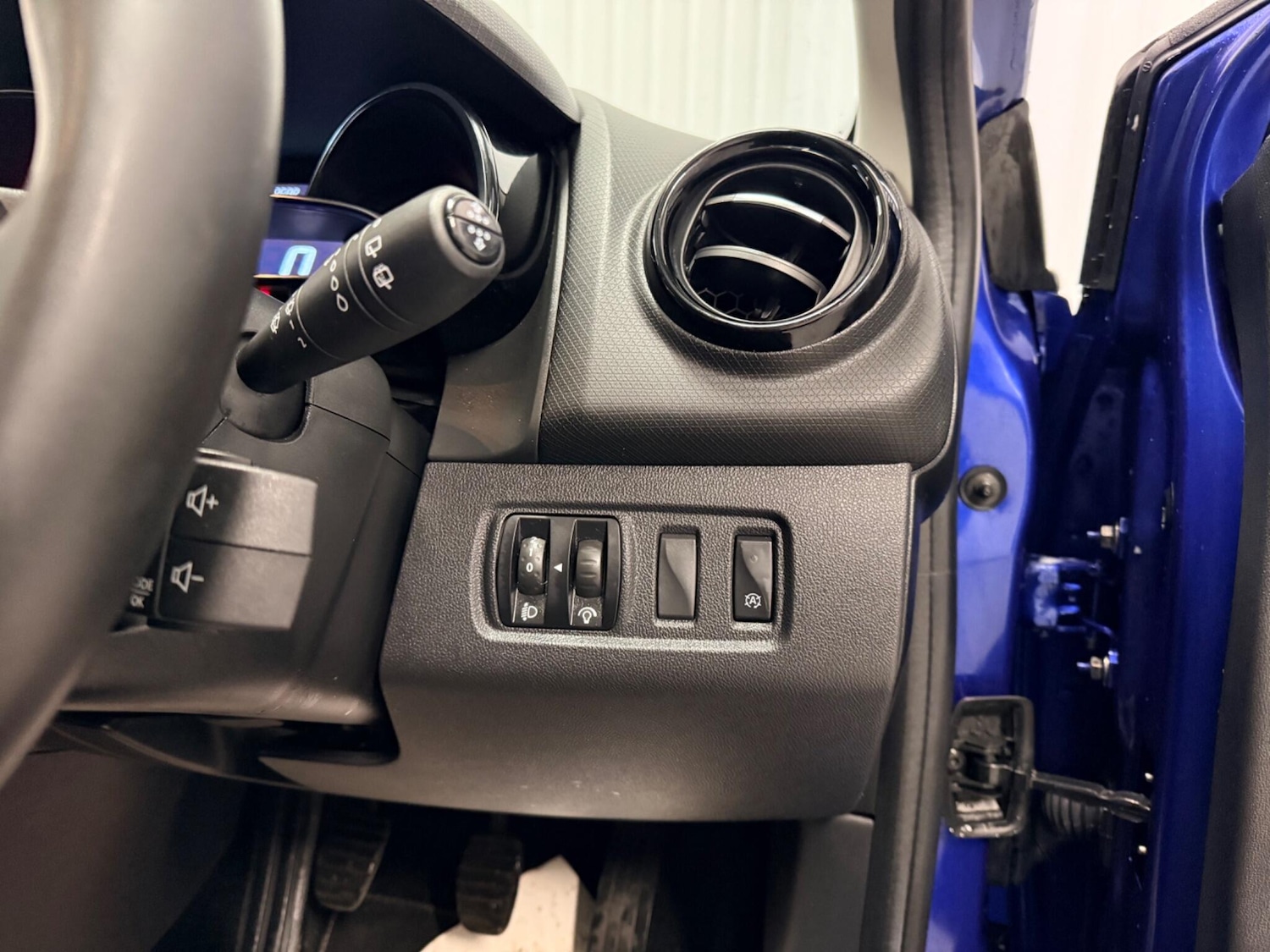 Used Renault Clio 2019 for sale - 77387509: Photo 24