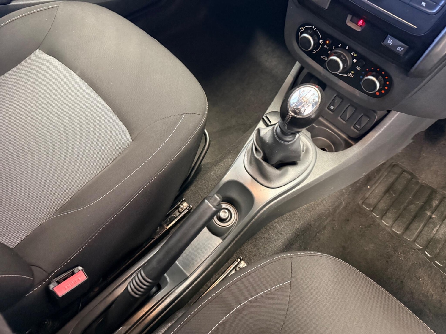 Used Dacia Duster 2018 for sale - 78203704: Photo 26