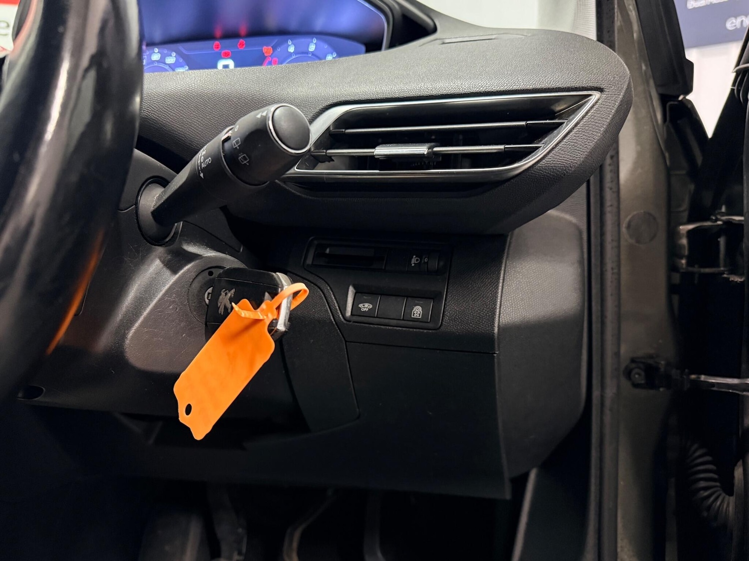 Used Peugeot 3008 2019 for sale - 76887221: Photo 23