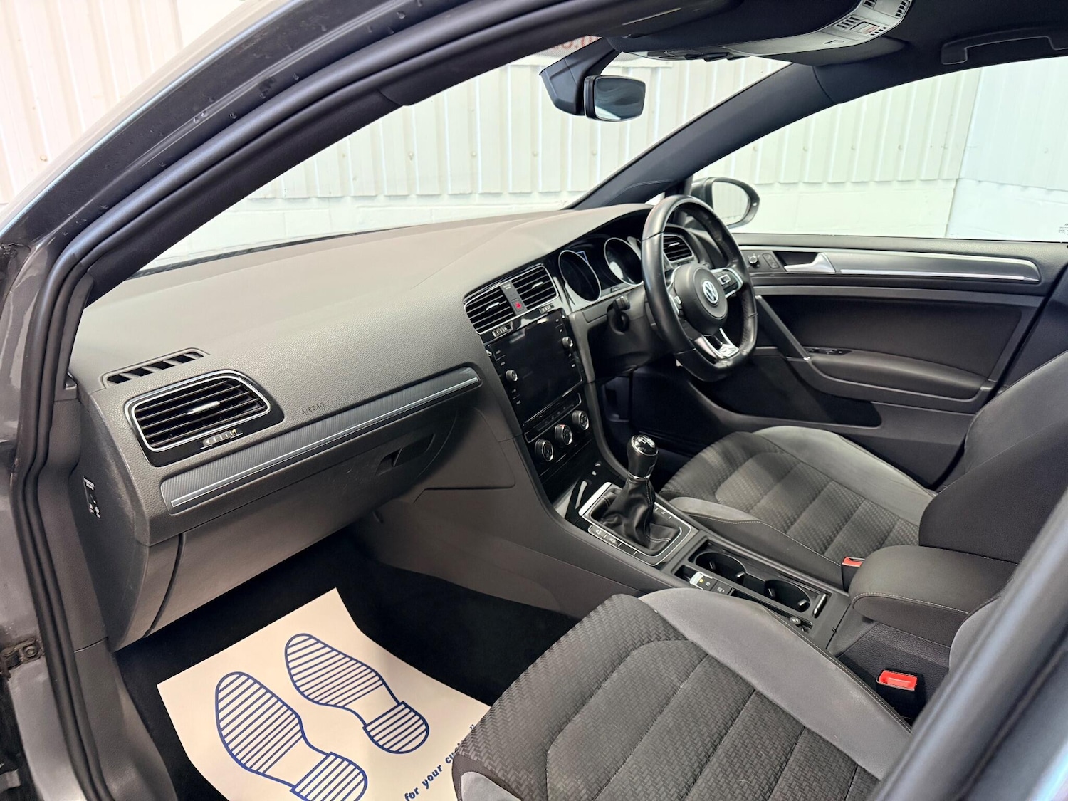 Used Volkswagen Golf 2019 for sale - 76887300: Photo 11