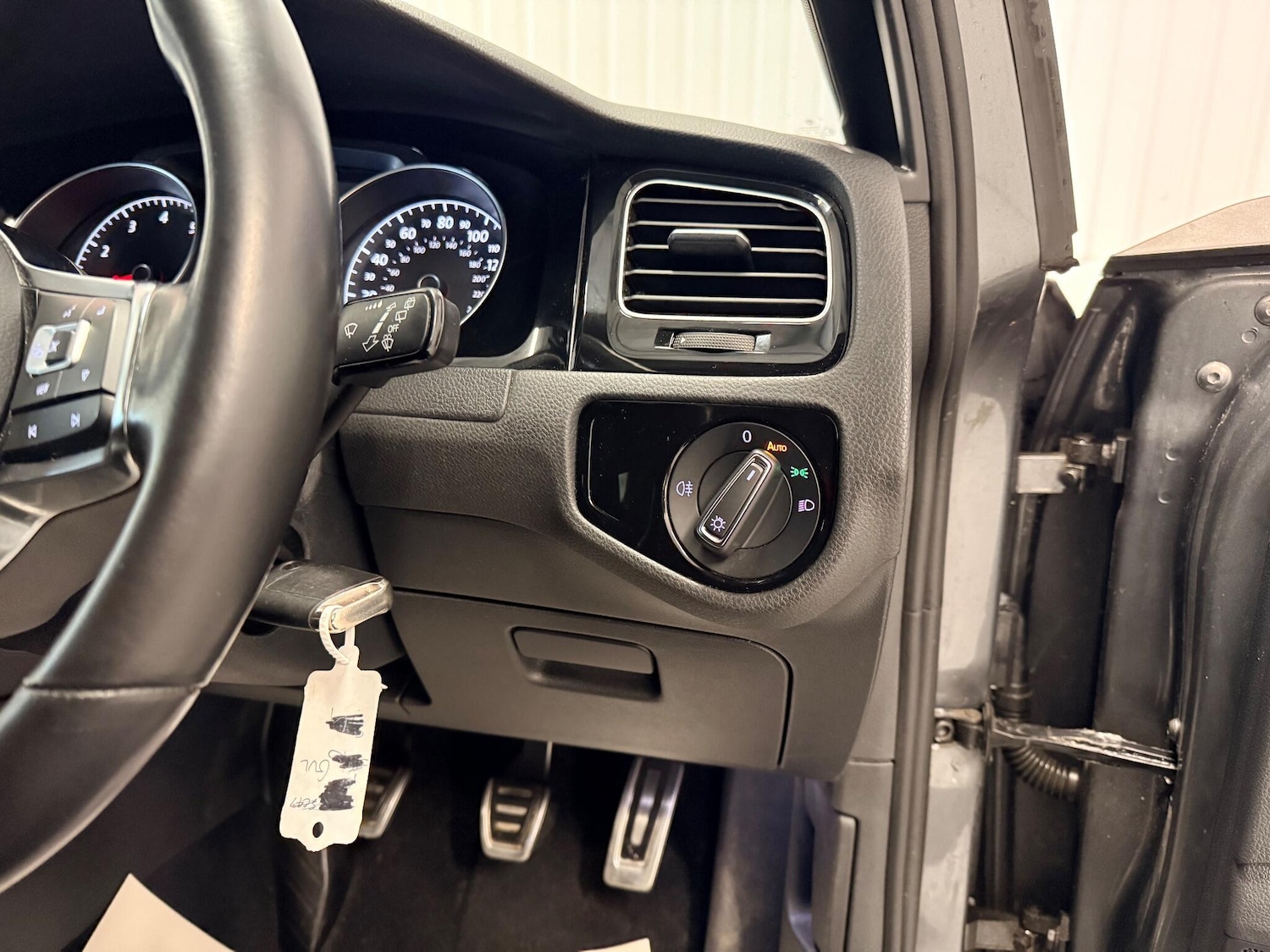 Used Volkswagen Golf 2019 for sale - 76887300: Photo 25