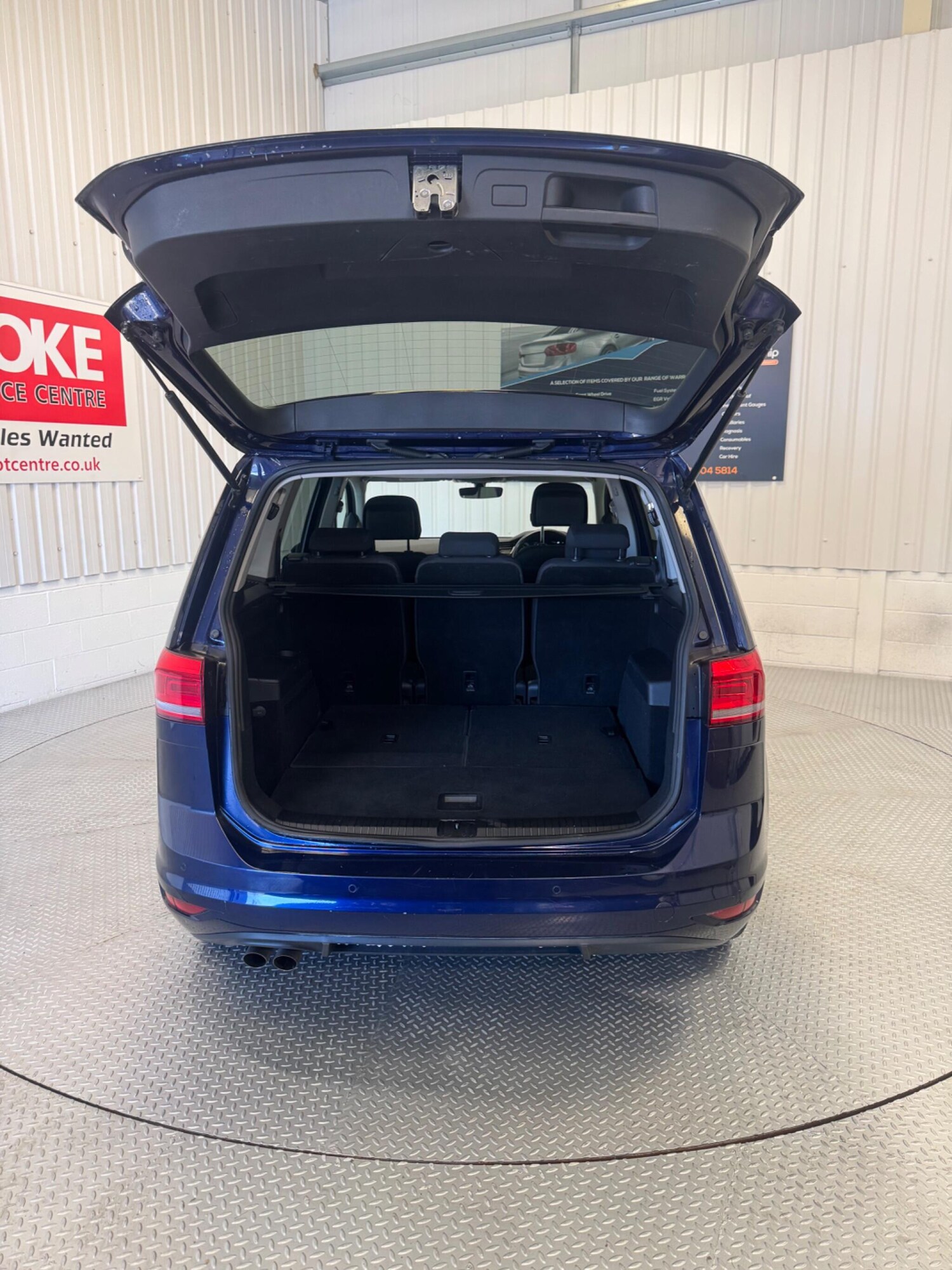 Used Volkswagen Touran 2016 for sale - 78157081: Photo 11