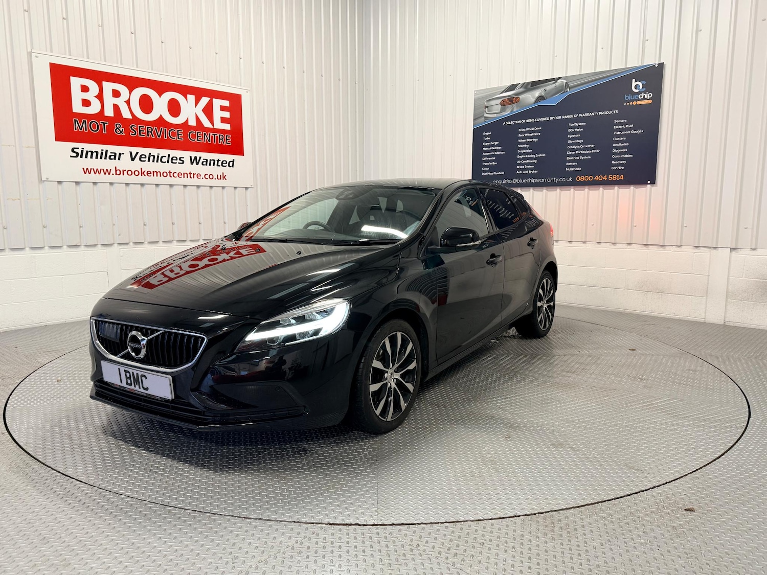 Used Volvo V40 2019 for sale - 76633106: Photo 3