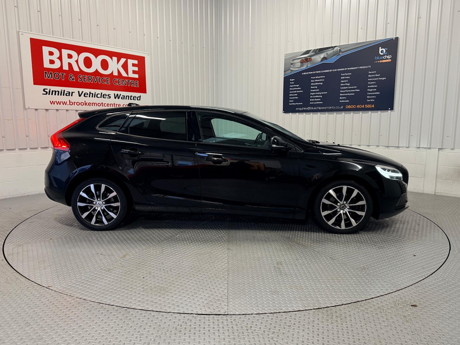 Used Volvo V40 2019 for sale - 76633106: Photo 6