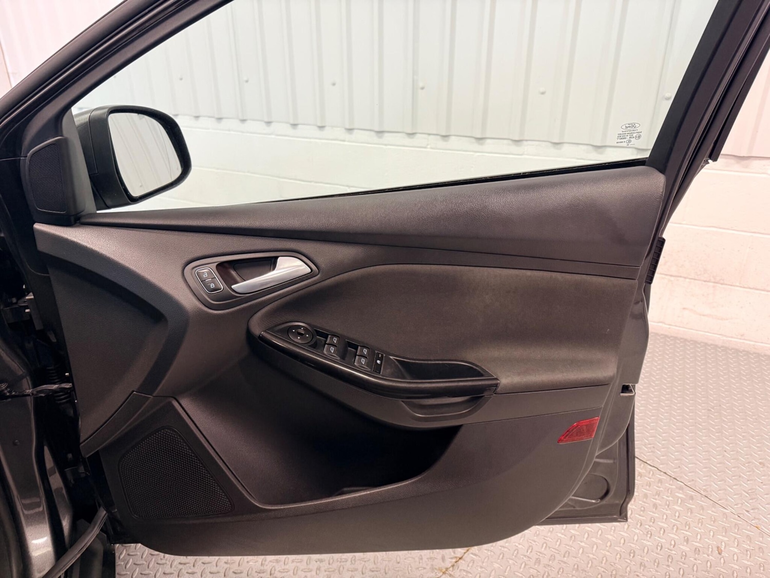 Used Ford Focus for sale - 77611920: Photo 19