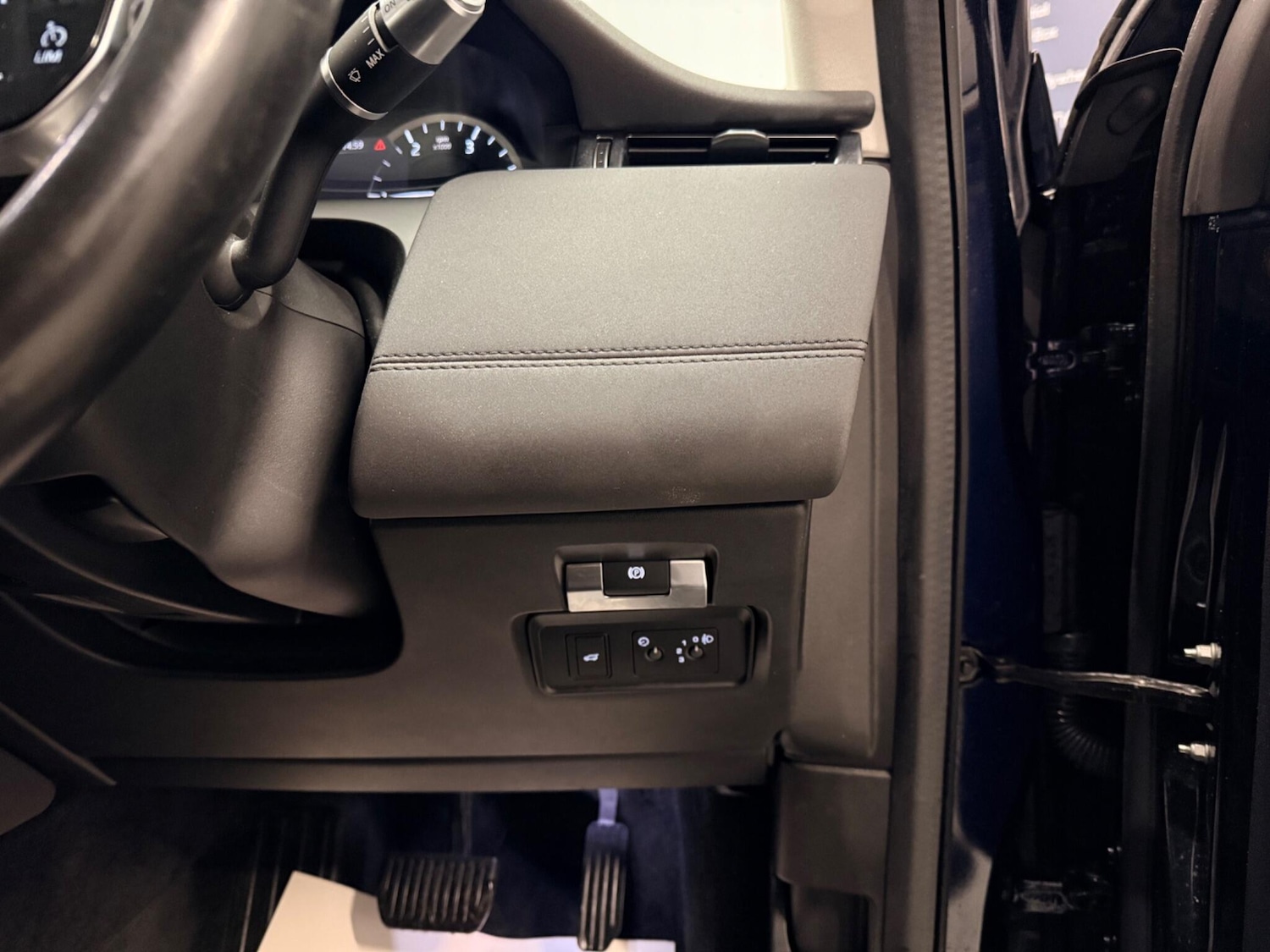 Used Land Rover Discovery Sport 2019 for sale - 77387306: Photo 26